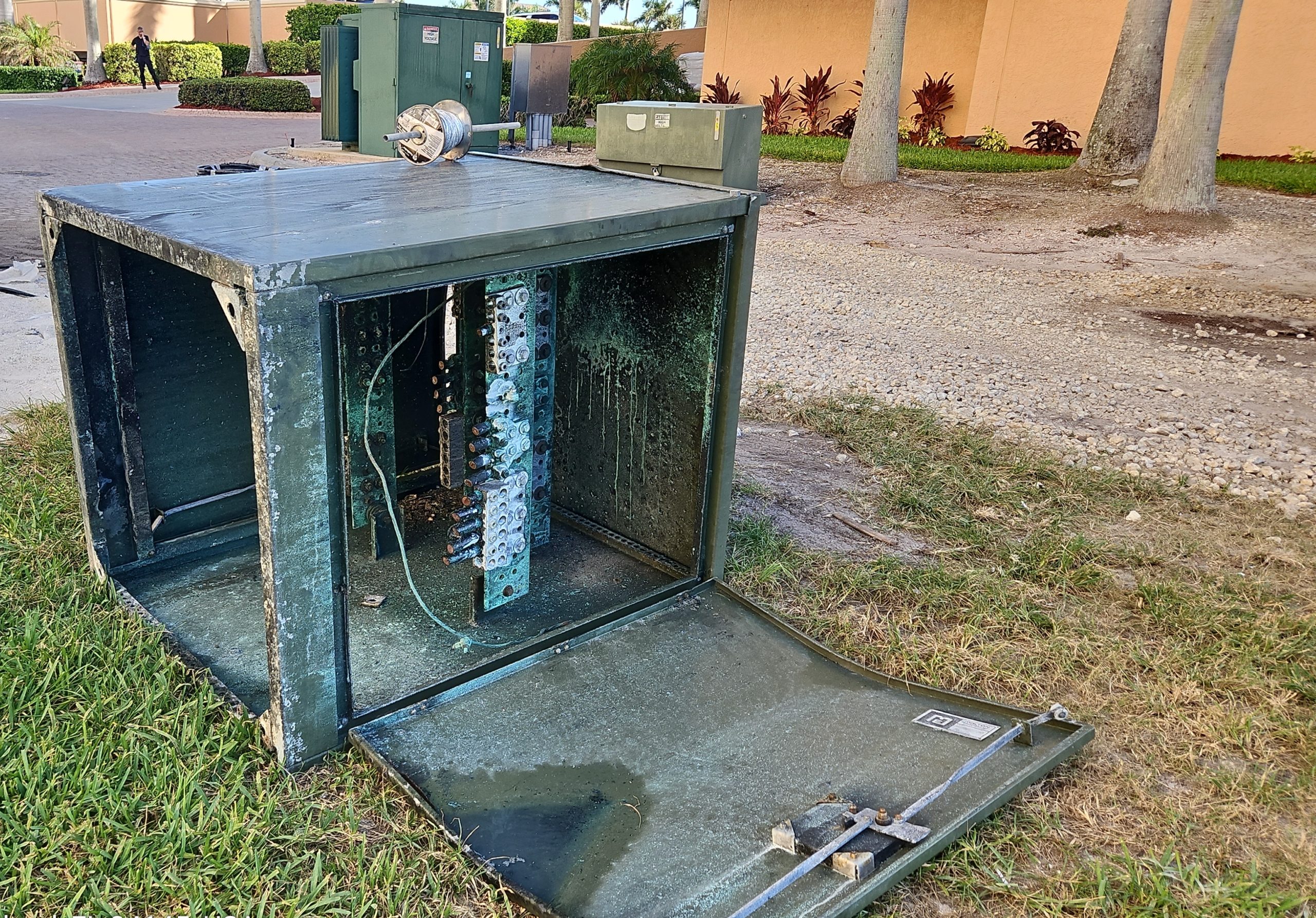 Monterrey Condo Desk Review of Damaged Car Wash Systems